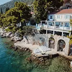 Villa Mey'S Place On The Beach