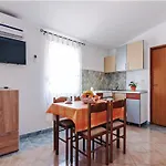 Apartments Hak - One Bedroom Apartment With Balcony