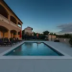 Apartment Holiday House Diana