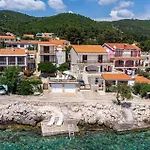 Pet Friendly Home In Blato With Kitchen