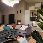 Summer Breeze Apartment
