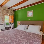 2 Bedroom Lovely Home In Blato