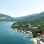 Beautiful Home In Putnikovic With Wifi