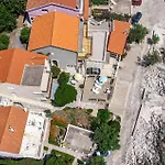 Pet Friendly Home In Blato With Kitchen