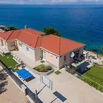 Beachfront Villa Grski Rat Korcula With Pool