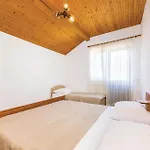 Awesome Home In Sabunike-Privlaka With Kitchen