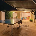 5 Bedroom Pet Friendly Home In Banj