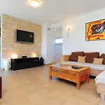 5 Bedroom Amazing Home In Debeljak