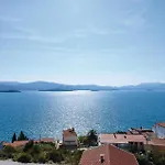 1 Bedroom Cozy Apartment In Klek
