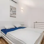 Lovely Apartment In Pag With House Sea View