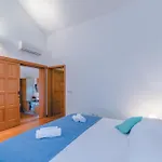 1 Bedroom Awesome Apartment In Kolan