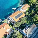 Apartment Zaklopatica 8342B