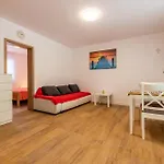 2 Bedroom Gorgeous Apartment In Vir