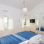 Gorgeous Home In Brsecine With Kitchen