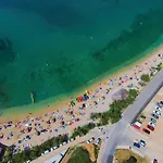 Nice Apartment In Mandre With Wifi