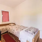 Cozy Apartment In Blace With Wifi