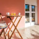 3 Bedroom Nice Home In Sikovo