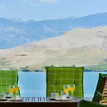 2 Bedroom Beautiful Apartment In Pag