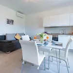 Beautiful Apartment In Cavtat With House Sea View