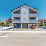 Awesome Apartment In Biograd Na Moru With Wifi
