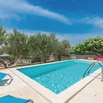 Lovely Home In Jagodnja Gornja With Wifi