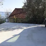 Villa Mt