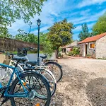 3 Bedroom Cozy Home In Sukosan