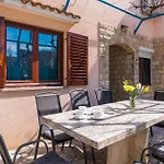 Awesome Home In Tinj With Jacuzzi