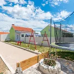 Lovely Home In Benkovac