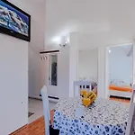 Beautiful Apartment In Vela Luka With Wifi