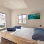 Cozy Apartment In Vir With Wifi
