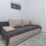 1 Bedroom Nice Home In Rogotin