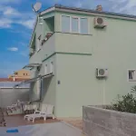1 Bedroom Amazing Apartment In Biograd