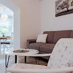 4 Bedroom Nice Apartment In Luka