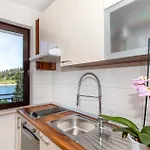 Nice Apartment In Blace With Kitchen