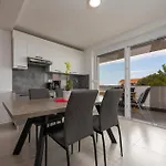 Nice Apartment In Bibinje With Wifi