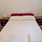 Beautiful Apartment In Vir With Wifi