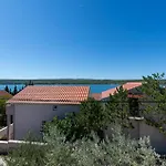Beautiful Apartment In Susnjar Ii, Krusevo