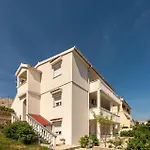 Awesome Apartment In Pag With Wifi