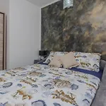 Apartments Mavracic