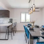 Amazing Home In Tinj With Kitchen