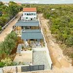 Stunning Home In Mandre With Kitchen
