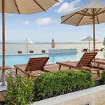 Beautiful Apartment In Petrcane With Wifi