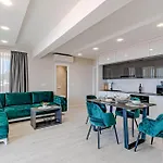 Gorgeous Apartment In Orebic With Wifi
