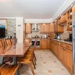 Lovely Home In Vir With Wifi