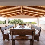 Stunning Home In Podlug With Wifi