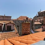 Lara Old Town Center
