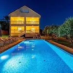 My Dalmatia - Momo'S Paradise With 2 Infinity Pools & 7 Bedrooms