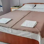 Beautiful Apartment In Pag With House Sea View