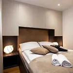 Villa Royal Green One